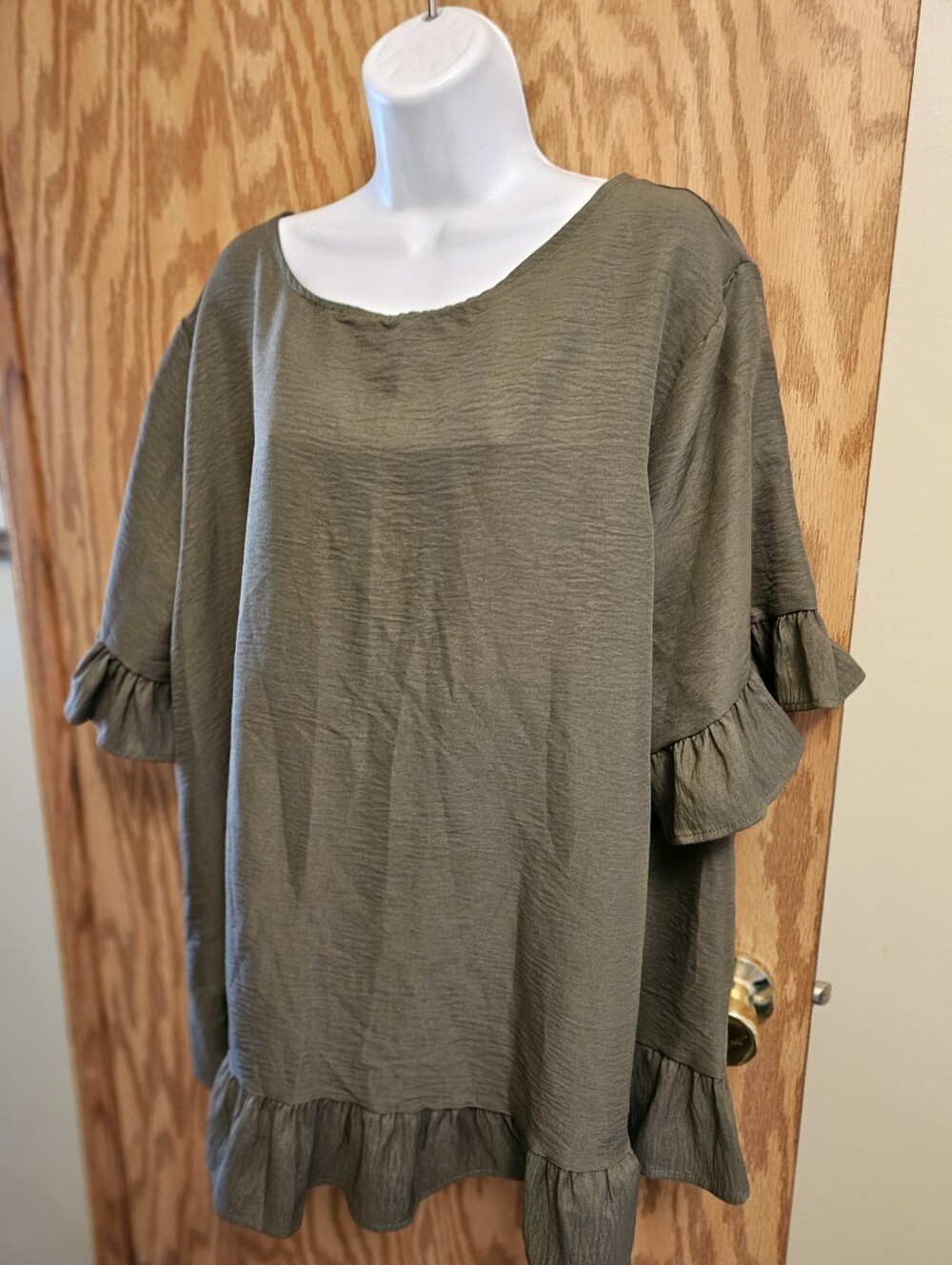 NWOT 3X WOMANS TOP